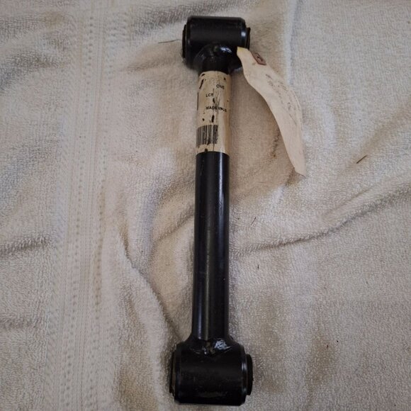 Lateral Rod Sleeper OEM Cabin Torque Link LM29932012 BPA 00013 Replacement Piece - Picture 9 of 9